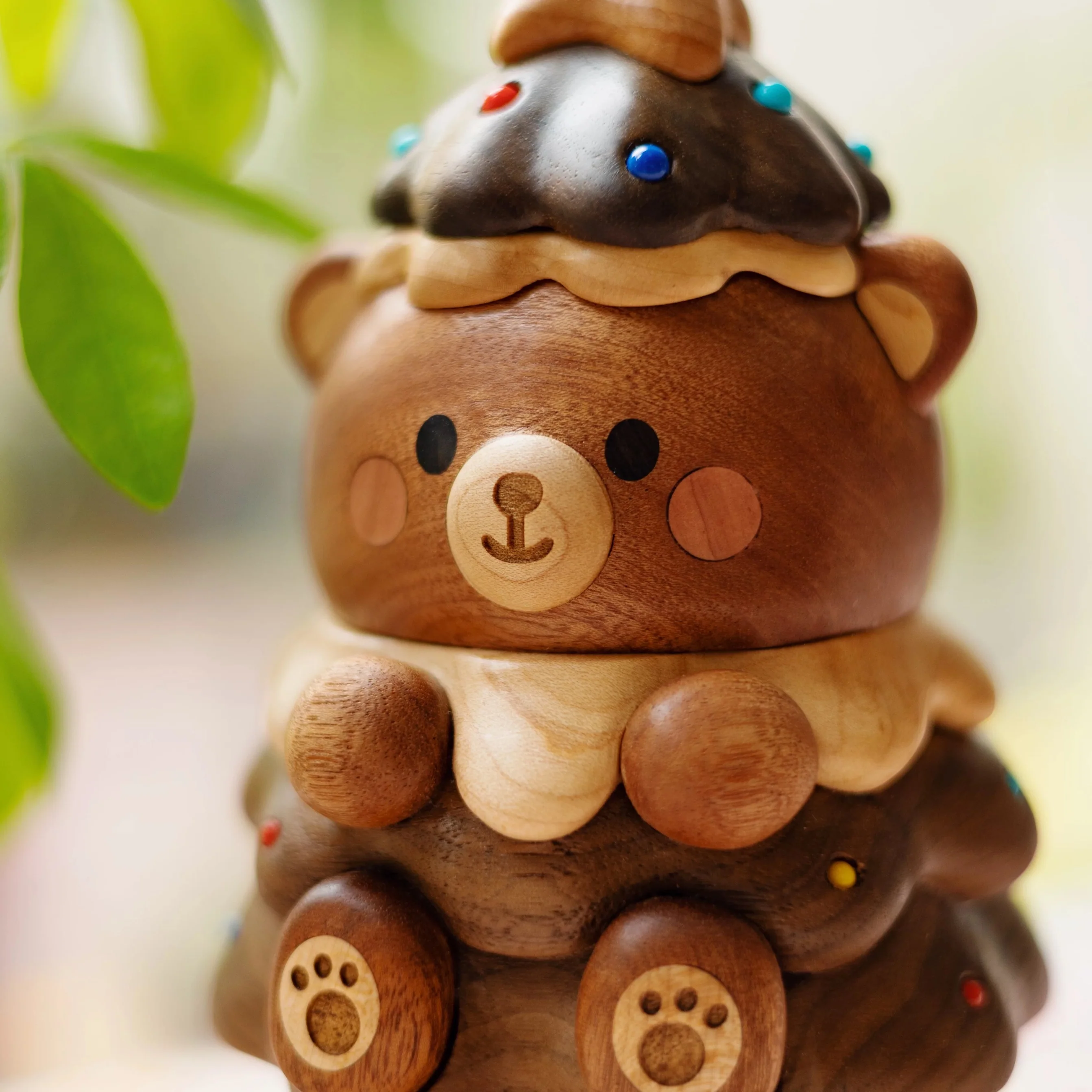 Original Handcrafted Wooden Bear Christmas Tree Music Box — Wind-Up Holiday Keepsake - Image 3