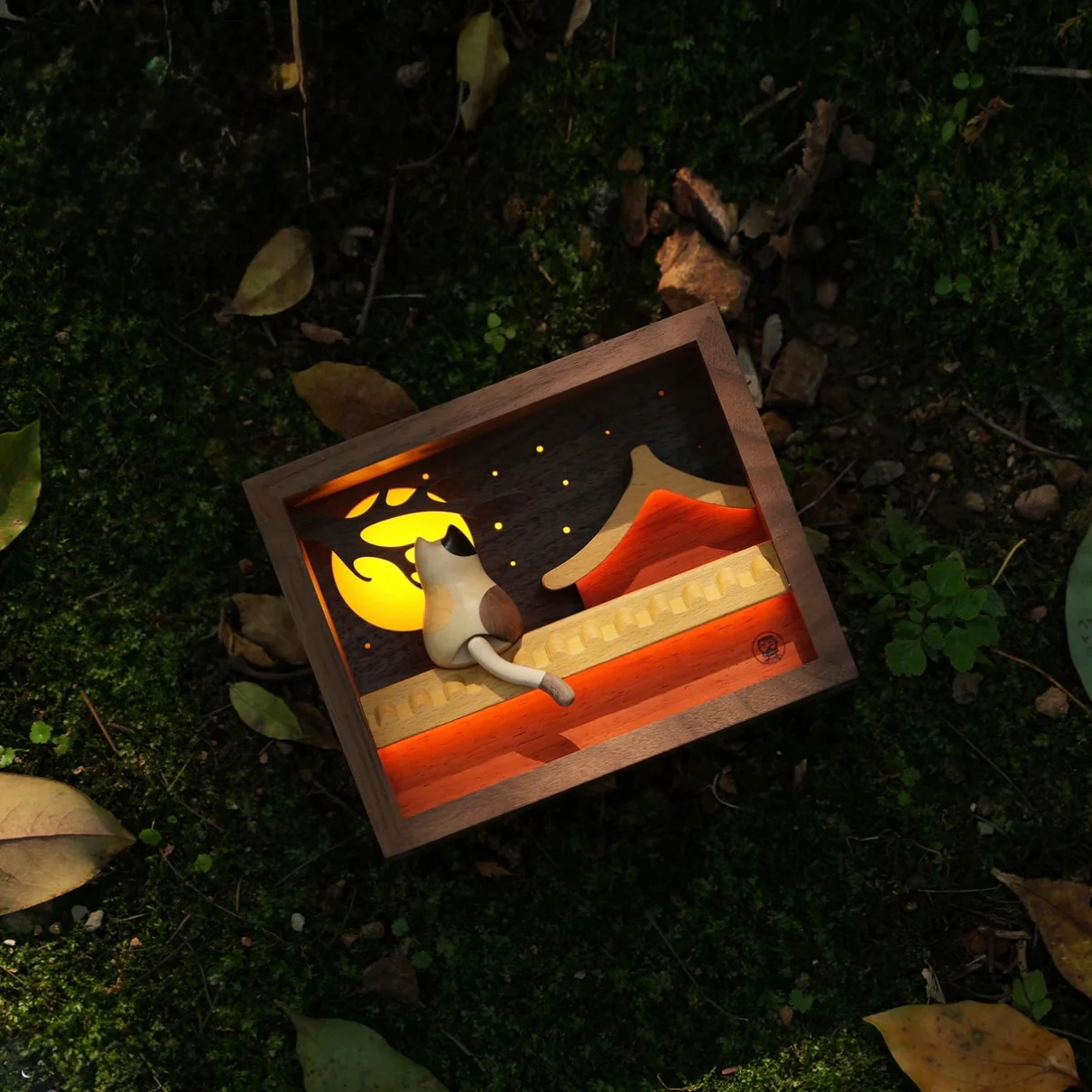 Moonlight Rooftop Cat – Handcrafted Wooden Night Light - Image 5