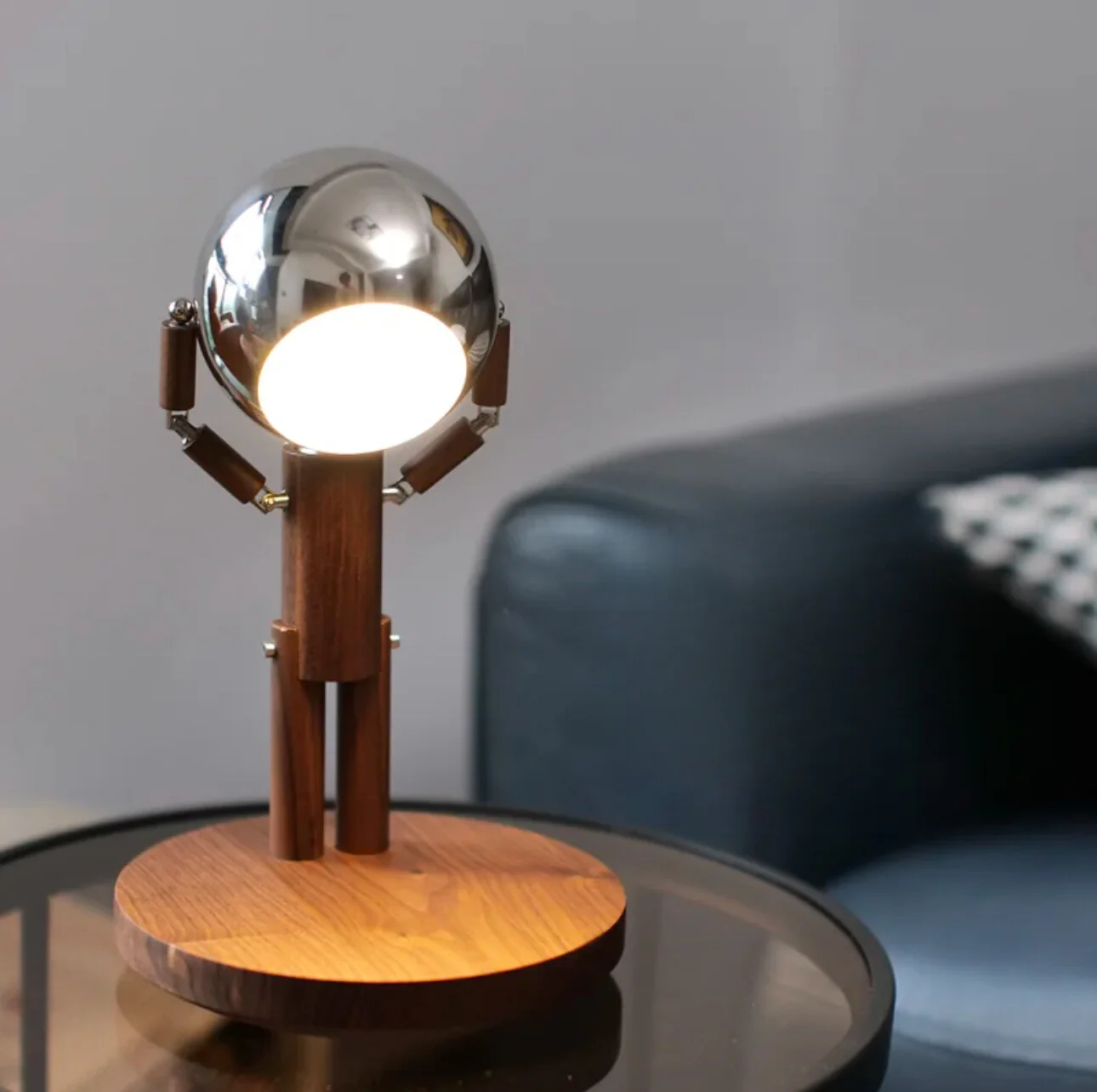 Original Multifunctional & Adjustable Wood Robot Lamp - Image 5
