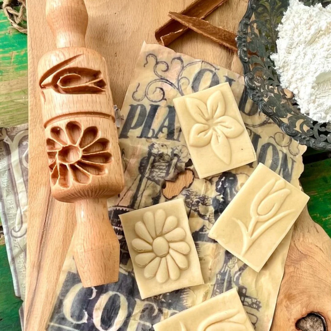 Set of 3 Small Embossed Rolling Pins with Pattern  Gift for Moms, Cookie Cutters - Image 4