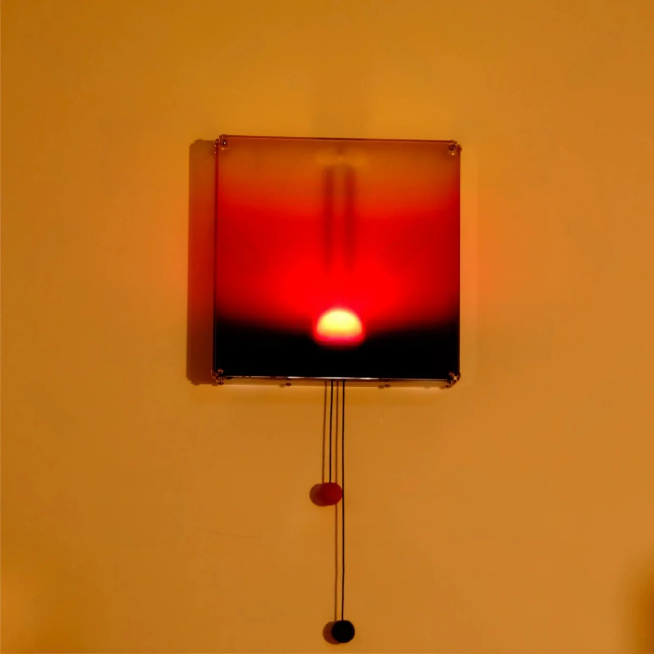 Original Kinetic Sunrise Lamp – Wall Light That Moves with the Sun - Image 5