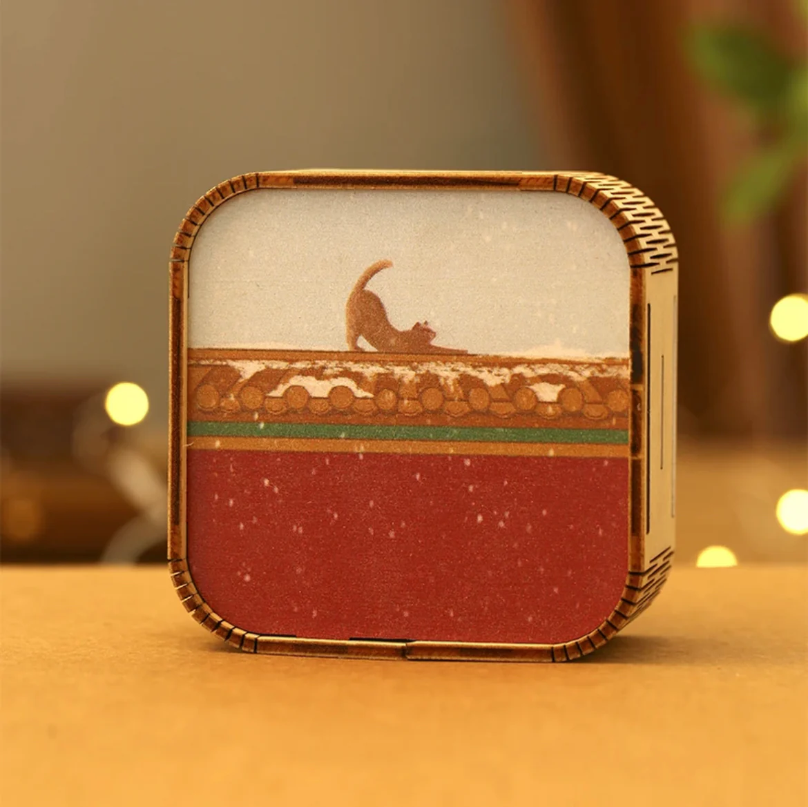 The Cat Lives in The Palace - Image 3